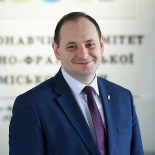 Портрет міського голови Івано-Франківська Руслана Марцінків